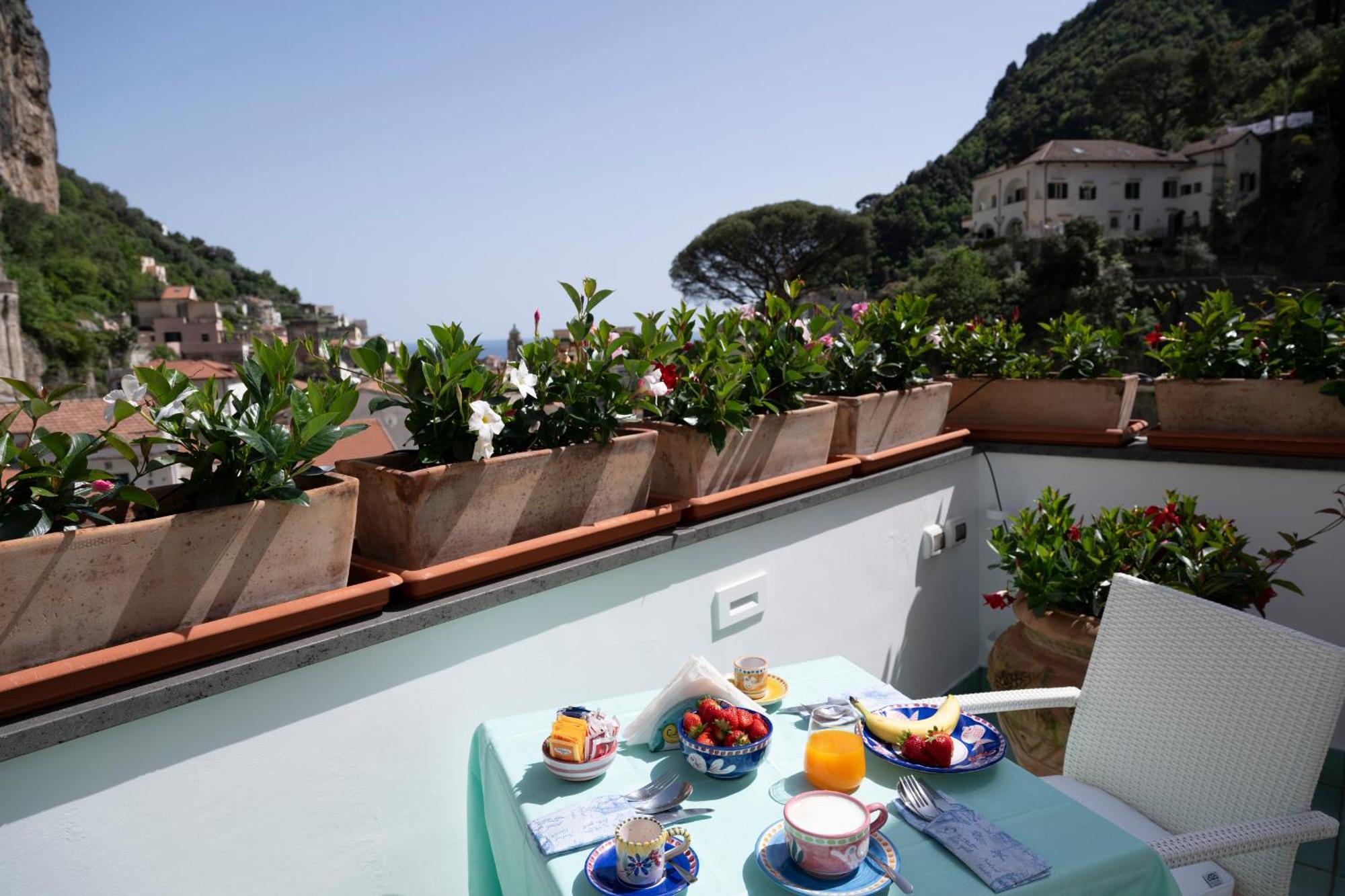 Valle D'Amalfi Suites Ngoại thất bức ảnh