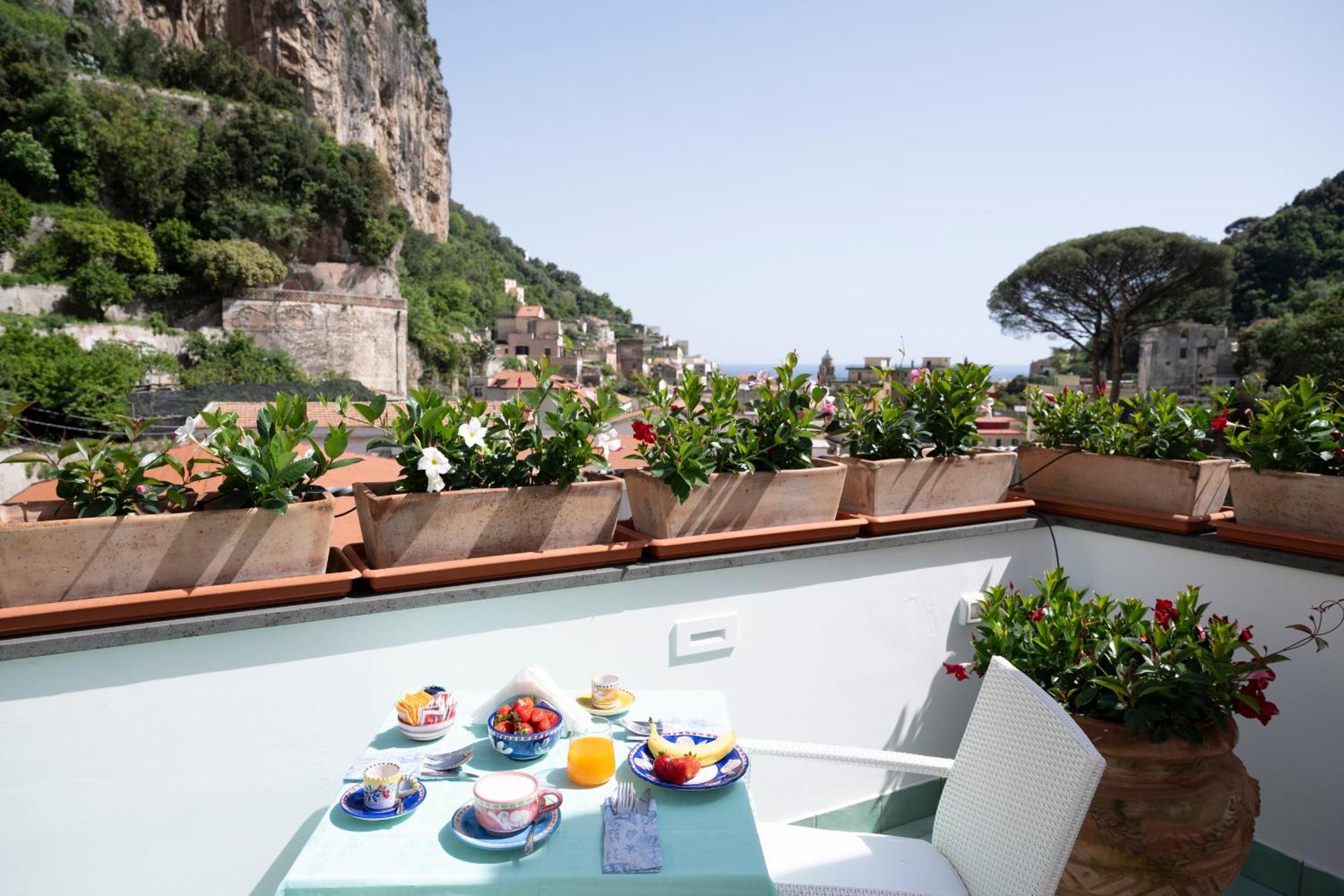 Valle D'Amalfi Suites Ngoại thất bức ảnh